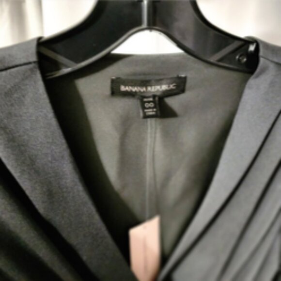 Banana Republic Charcoal Gray V-neck 3/4 Sleeve Wrap Dress Size 00P NWT - Picture 3 of 8